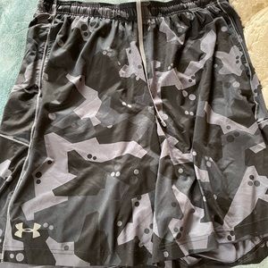 Under Armour Mens XL Basketball Shorts